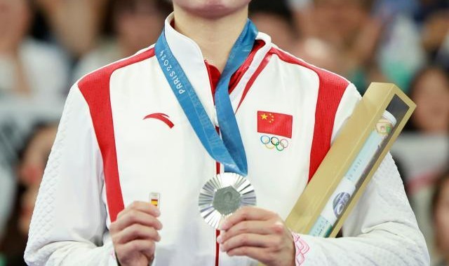 开云体育官网-巴黎奥运十大出圈：黄雅琼何冰娇周雅琴让世界看见