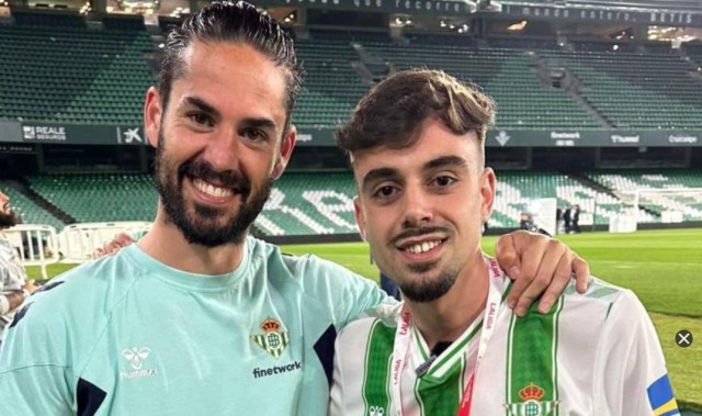 kaiyun-伊斯科鼓励患眼疾球迷：你面对逆境的态度，曾支撑我走出低谷