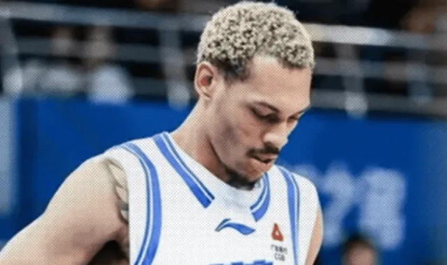 开云体育官网-媒体人：能理解宁波，贝兹利推搡队友&amp;amp;跟教练对骂的确不妥