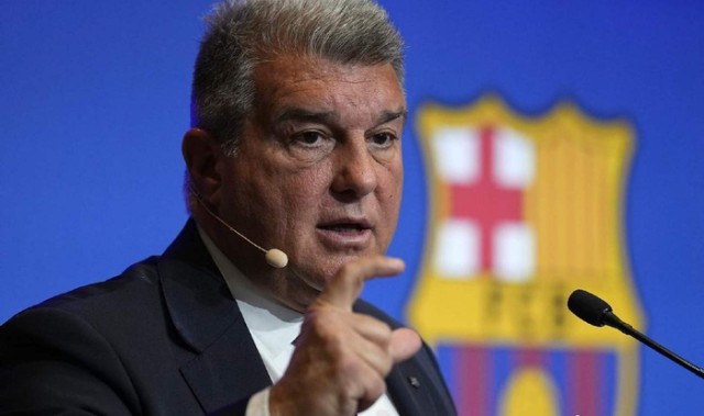 开云官网-别了，巴萨！曝7000万“顶星”将被放逐！顶级中卫+天才中锋来投|巴塞罗那|拉波尔塔|费尔明|球员|赛季_新浪体育_新浪新闻