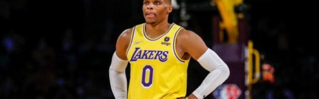 开云-【观察】被韦少砍下35分后 黄蜂突然不会打球了...