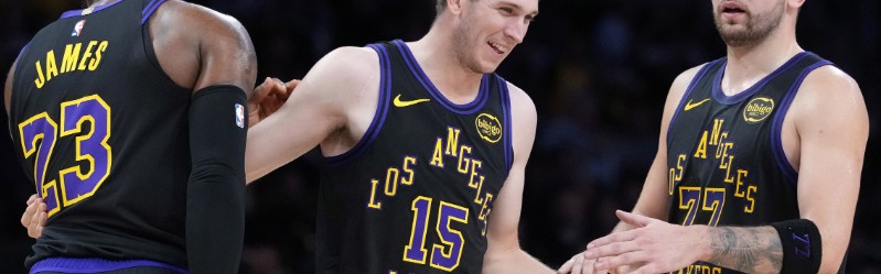 开云-31分11板11助！就在今天，一项由科比保持的NBA纪录被卢卡打破了