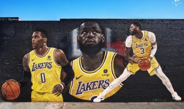 开云-佩林卡：詹姆斯积极塑形 新赛季将全员接种疫苗